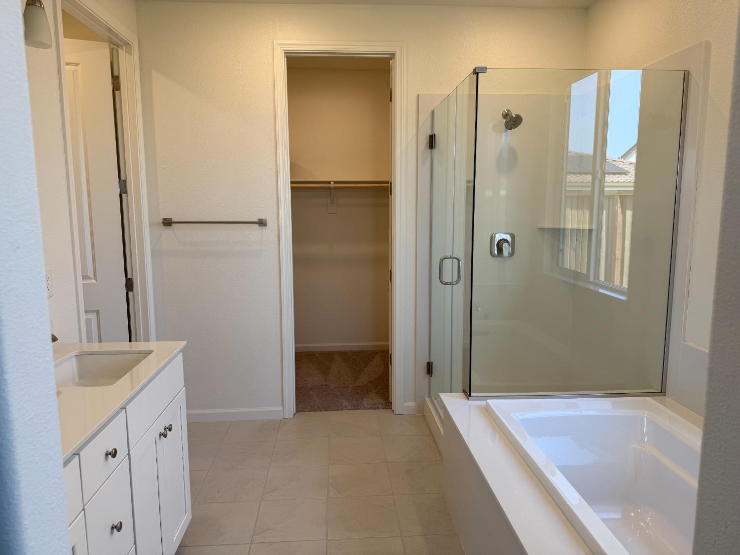 Detail Gallery Image 3 of 3 For 2519 Cassia St, Lodi,  CA 95242 - 3 Beds | 2 Baths