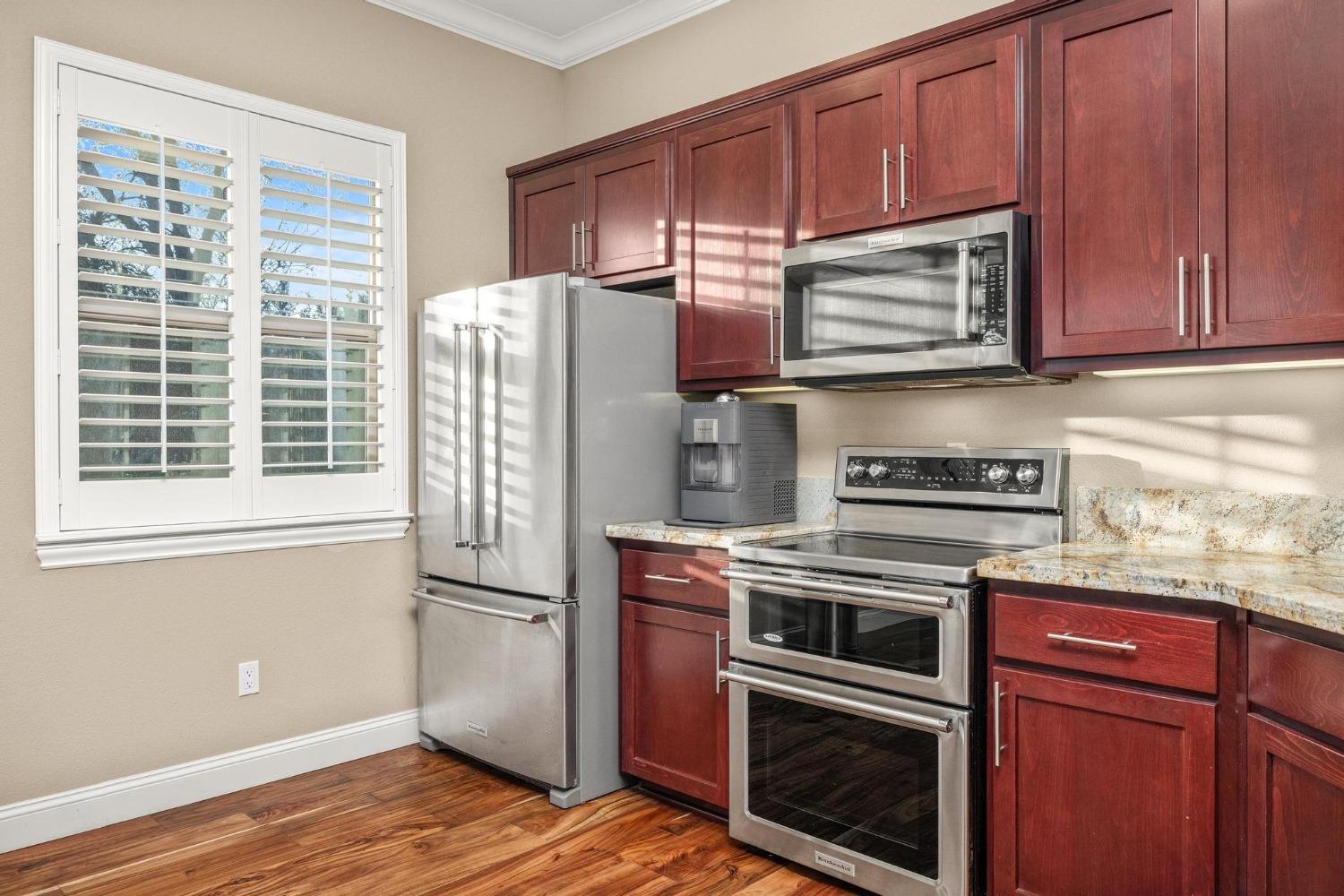 Detail Gallery Image 76 of 93 For 10717 Goldsborough Cir, Oakdale,  CA 95361 - 5 Beds | 5 Baths