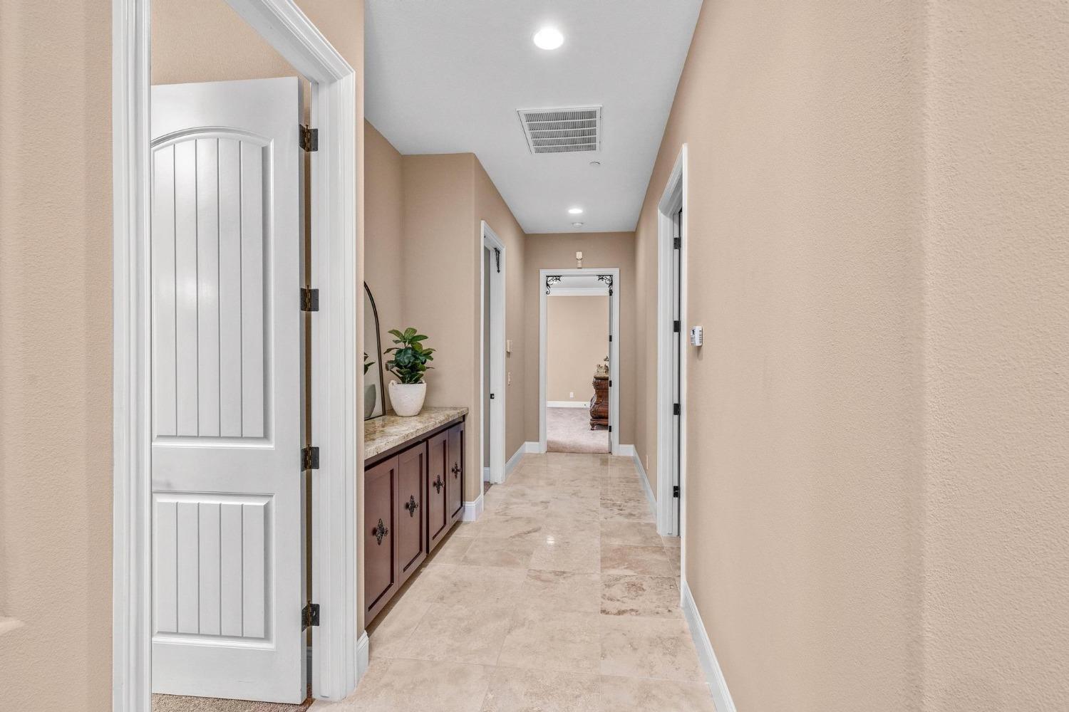 Detail Gallery Image 47 of 93 For 10717 Goldsborough Cir, Oakdale,  CA 95361 - 5 Beds | 5 Baths