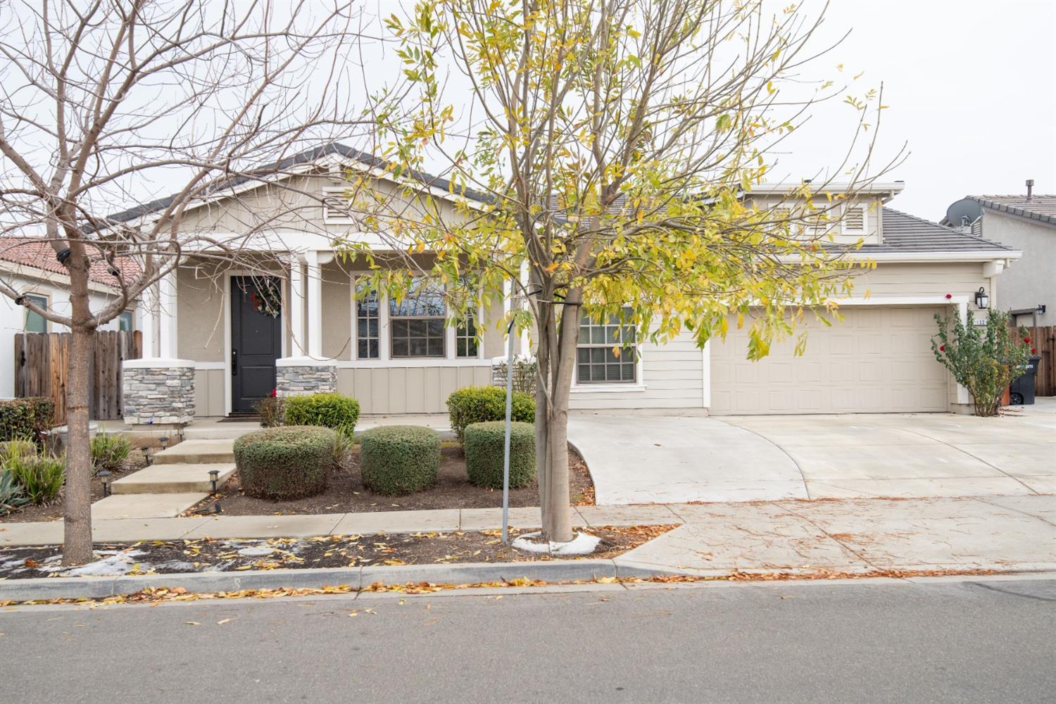 Lemon Blossom Lane, Patterson, California image 2