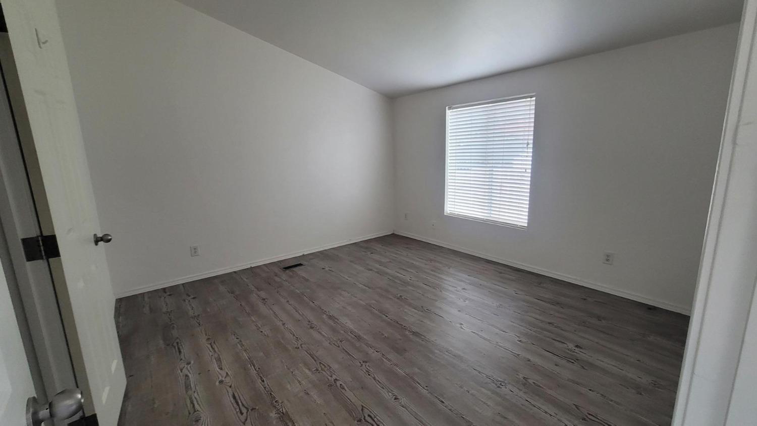 Detail Gallery Image 6 of 12 For 13905 Trinity Mountain Rd 83, Shasta,  CA 96033 - 3 Beds | 2 Baths