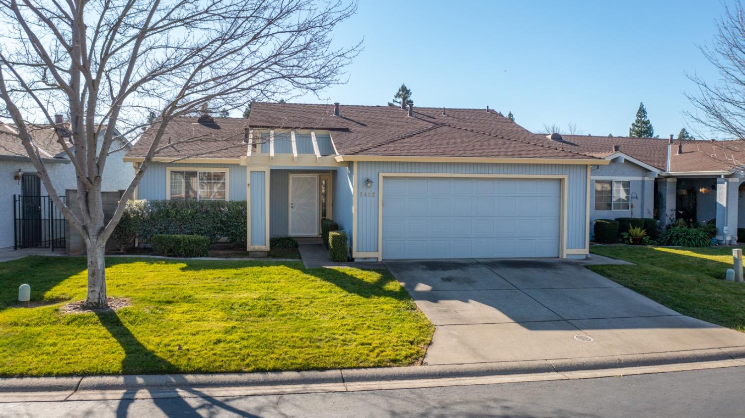 Detail Gallery Image 1 of 1 For 7412 Sunborough Ln, Sacramento,  CA 95828 - 2 Beds | 2 Baths