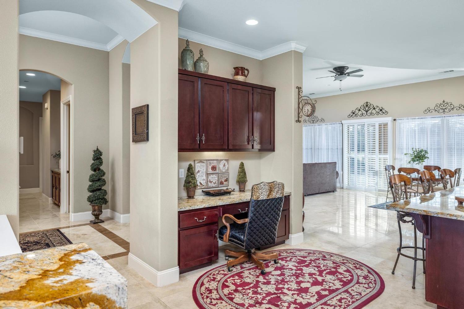 Detail Gallery Image 30 of 93 For 10717 Goldsborough Cir, Oakdale,  CA 95361 - 5 Beds | 5 Baths