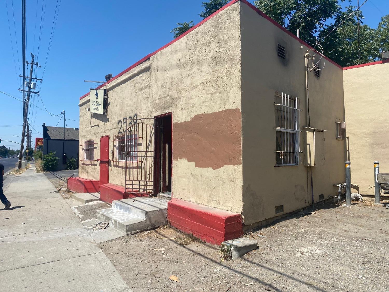 Detail Gallery Image 1 of 9 For 2539 E Main St, Stockton,  CA 95205 - – Beds | – Baths