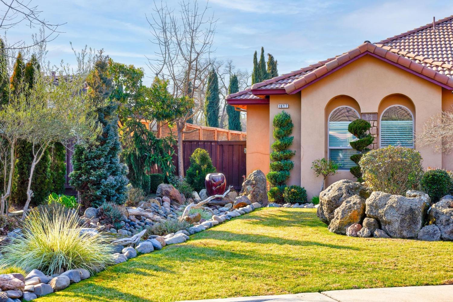 Detail Gallery Image 16 of 93 For 10717 Goldsborough Cir, Oakdale,  CA 95361 - 5 Beds | 5 Baths