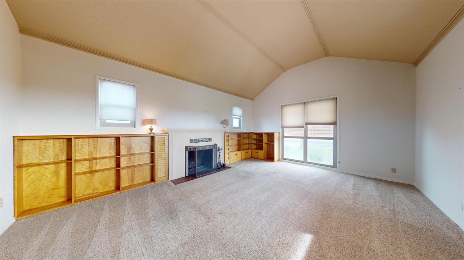 Detail Gallery Image 14 of 99 For 4413 Griffin Rd, Hughson,  CA 95326 - 4 Beds | 2/1 Baths