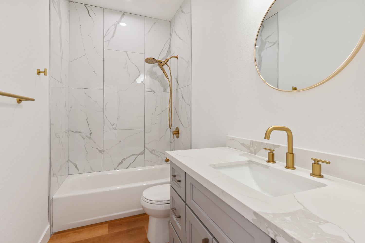 Detail Gallery Image 23 of 26 For 141 W 8th St, Stockton,  CA 95206 - 3 Beds | 3 Baths
