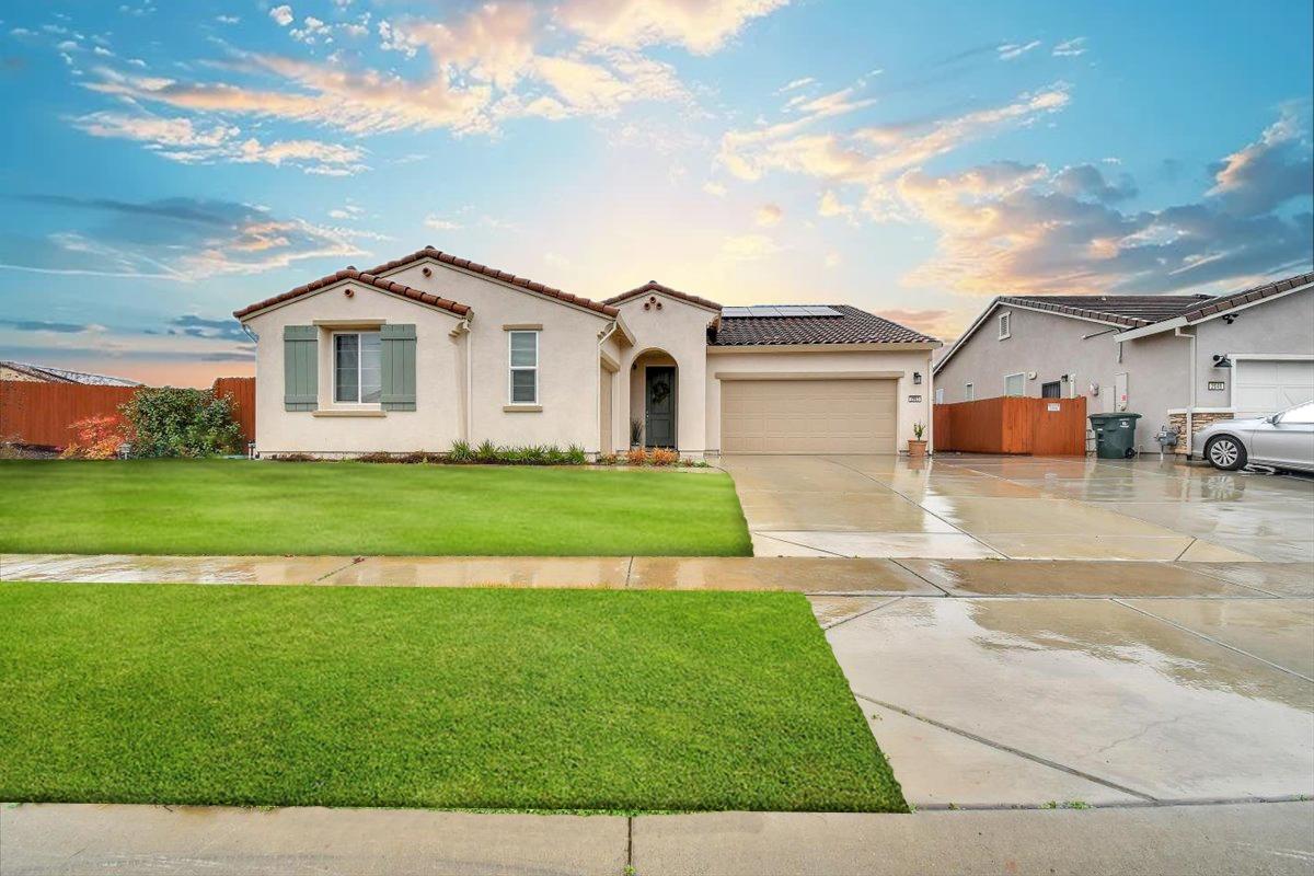 Detail Gallery Image 1 of 1 For 2053 Ponderosa Ranch Way, Plumas Lake,  CA 95961 - 3 Beds | 3 Baths