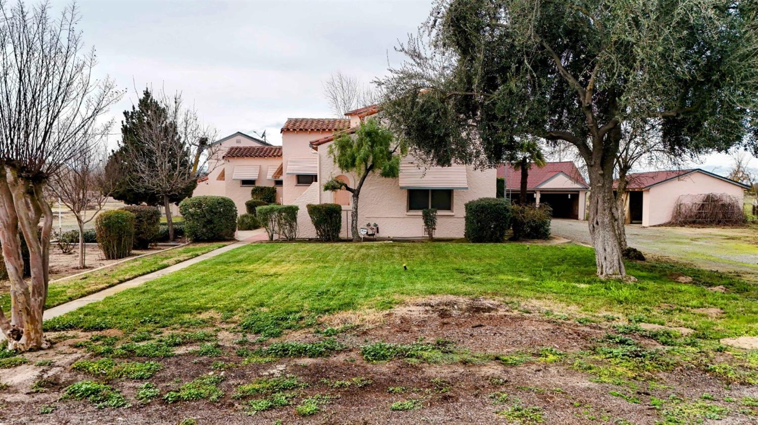 Detail Gallery Image 8 of 99 For 4413 Griffin Rd, Hughson,  CA 95326 - 4 Beds | 2/1 Baths