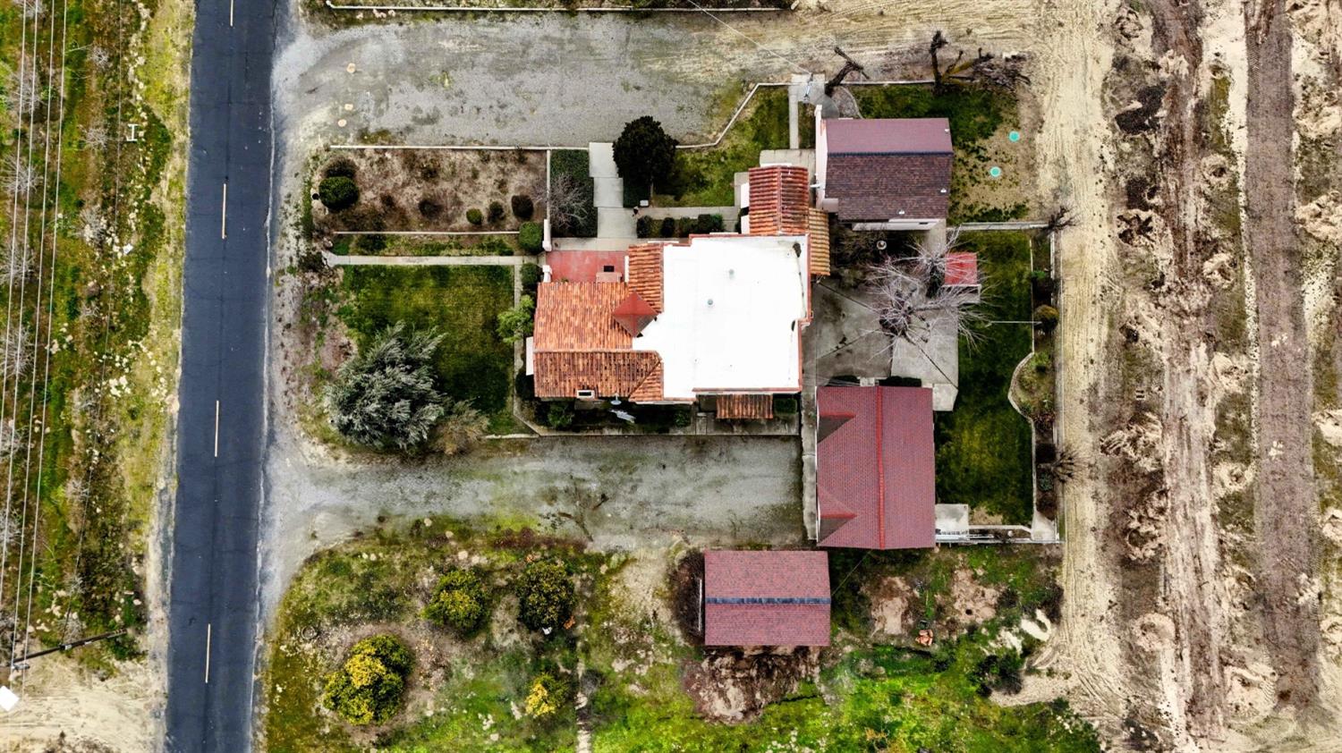 Detail Gallery Image 4 of 99 For 4413 Griffin Rd, Hughson,  CA 95326 - 4 Beds | 2/1 Baths