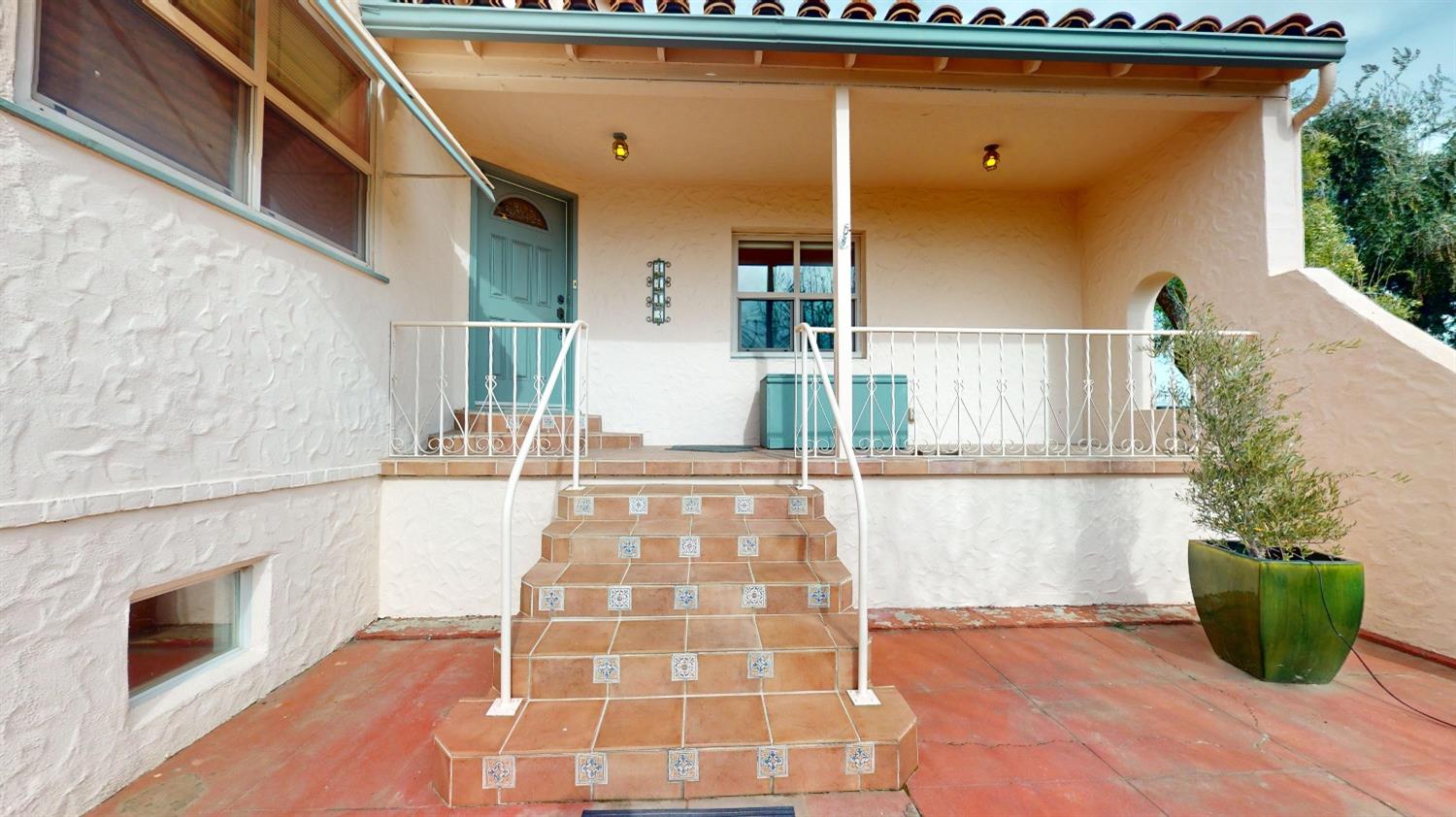 Detail Gallery Image 10 of 99 For 4413 Griffin Rd, Hughson,  CA 95326 - 4 Beds | 2/1 Baths
