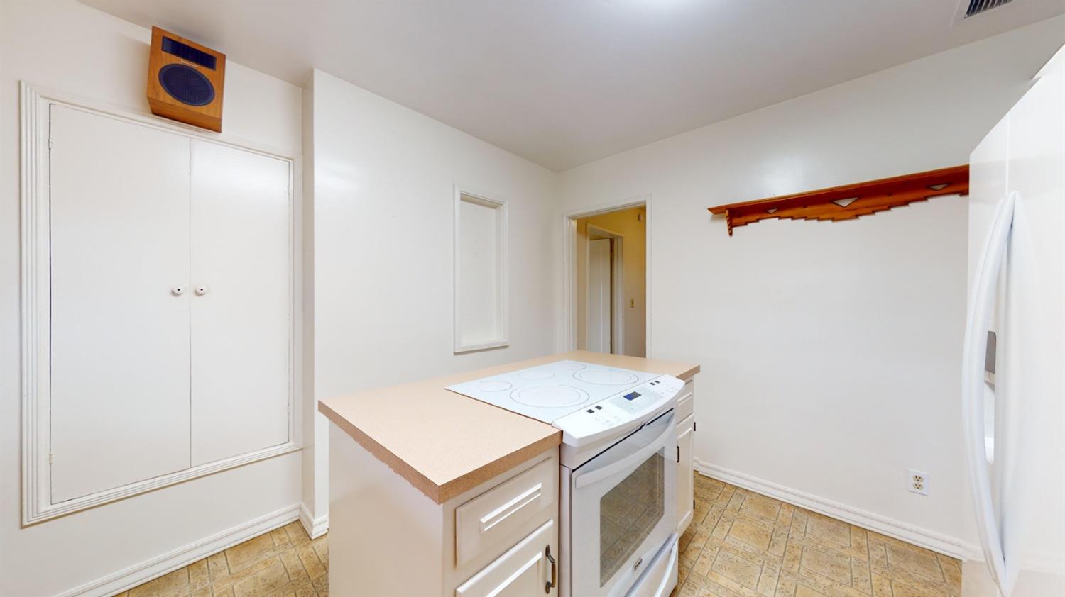 Detail Gallery Image 28 of 99 For 4413 Griffin Rd, Hughson,  CA 95326 - 4 Beds | 2/1 Baths