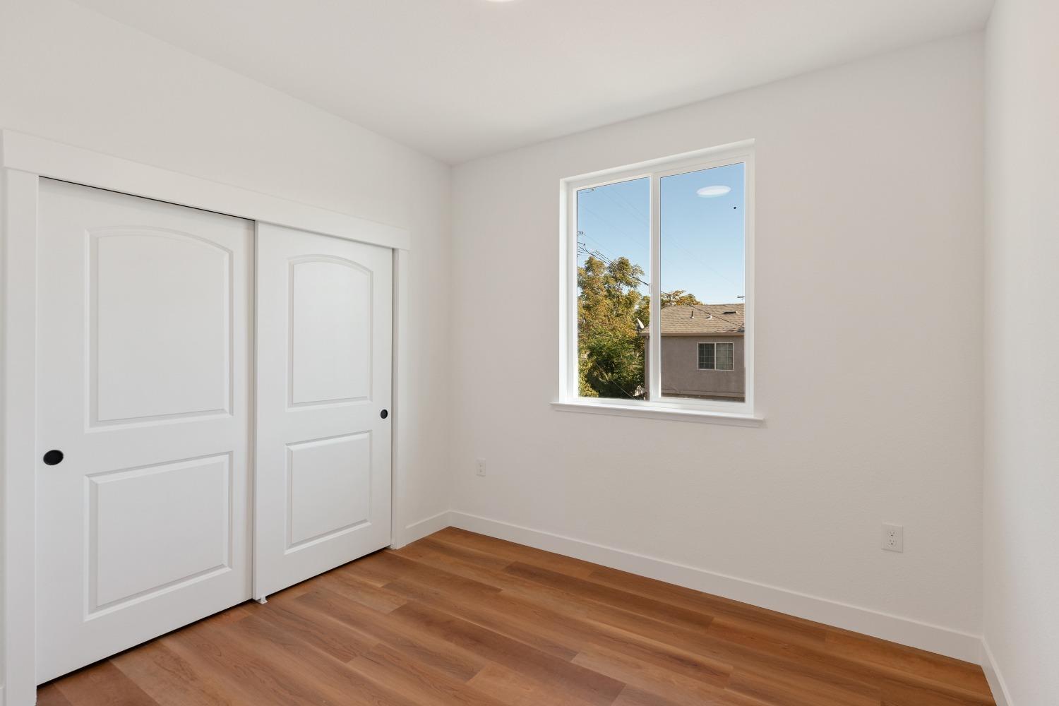 Detail Gallery Image 21 of 26 For 141 W 8th St, Stockton,  CA 95206 - 3 Beds | 3 Baths