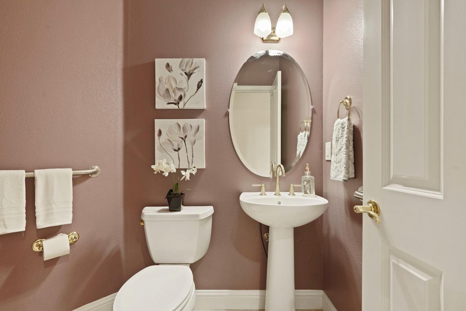 Detail Gallery Image 21 of 60 For 5062 Spanish Bay Cir, Stockton,  CA 95219 - 4 Beds | 2/1 Baths