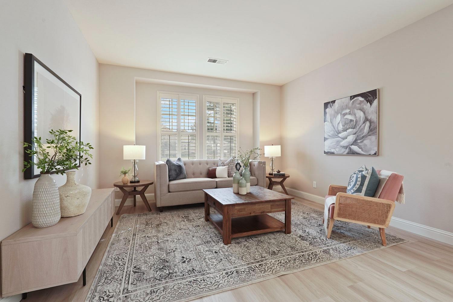 Detail Gallery Image 6 of 60 For 5062 Spanish Bay Cir, Stockton,  CA 95219 - 4 Beds | 2/1 Baths