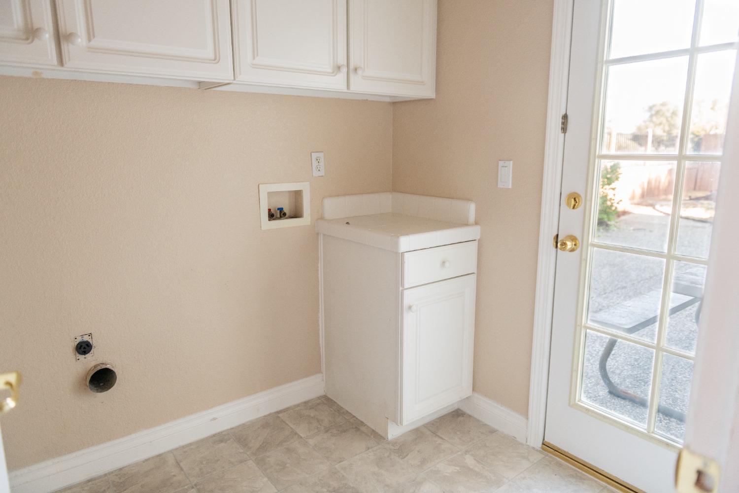Detail Gallery Image 19 of 48 For 12077 Gold Pointe Ln, Gold River,  CA 95670 - 4 Beds | 3 Baths