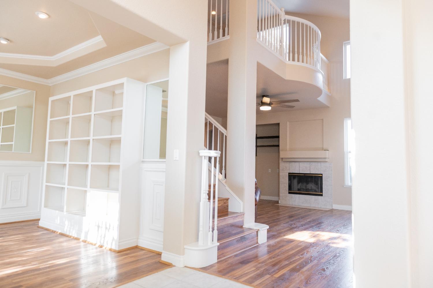 Detail Gallery Image 3 of 48 For 12077 Gold Pointe Ln, Gold River,  CA 95670 - 4 Beds | 3 Baths