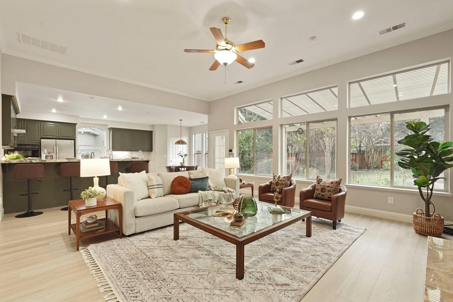 Detail Gallery Image 9 of 60 For 5062 Spanish Bay Cir, Stockton,  CA 95219 - 4 Beds | 2/1 Baths