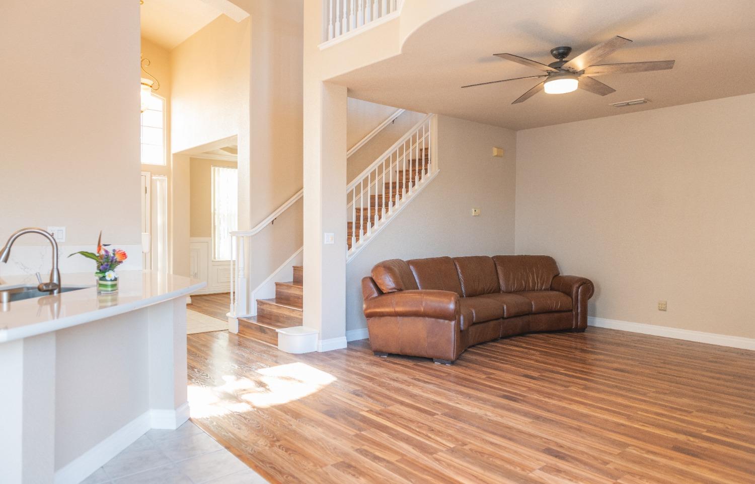 Detail Gallery Image 15 of 48 For 12077 Gold Pointe Ln, Gold River,  CA 95670 - 4 Beds | 3 Baths