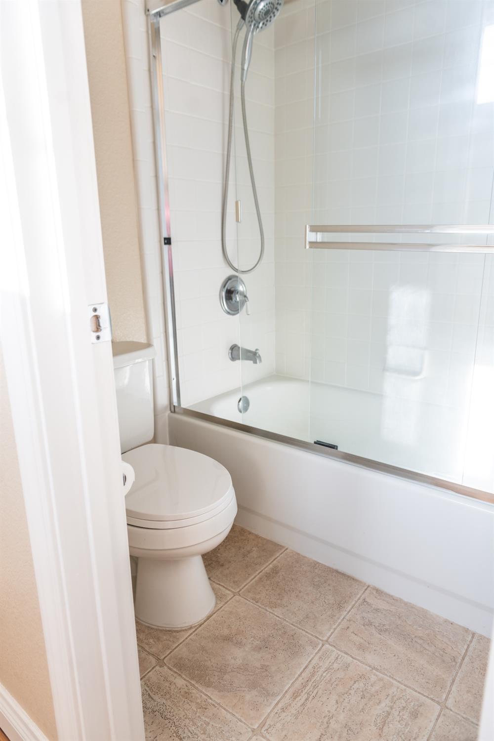 Detail Gallery Image 27 of 48 For 12077 Gold Pointe Ln, Gold River,  CA 95670 - 4 Beds | 3 Baths