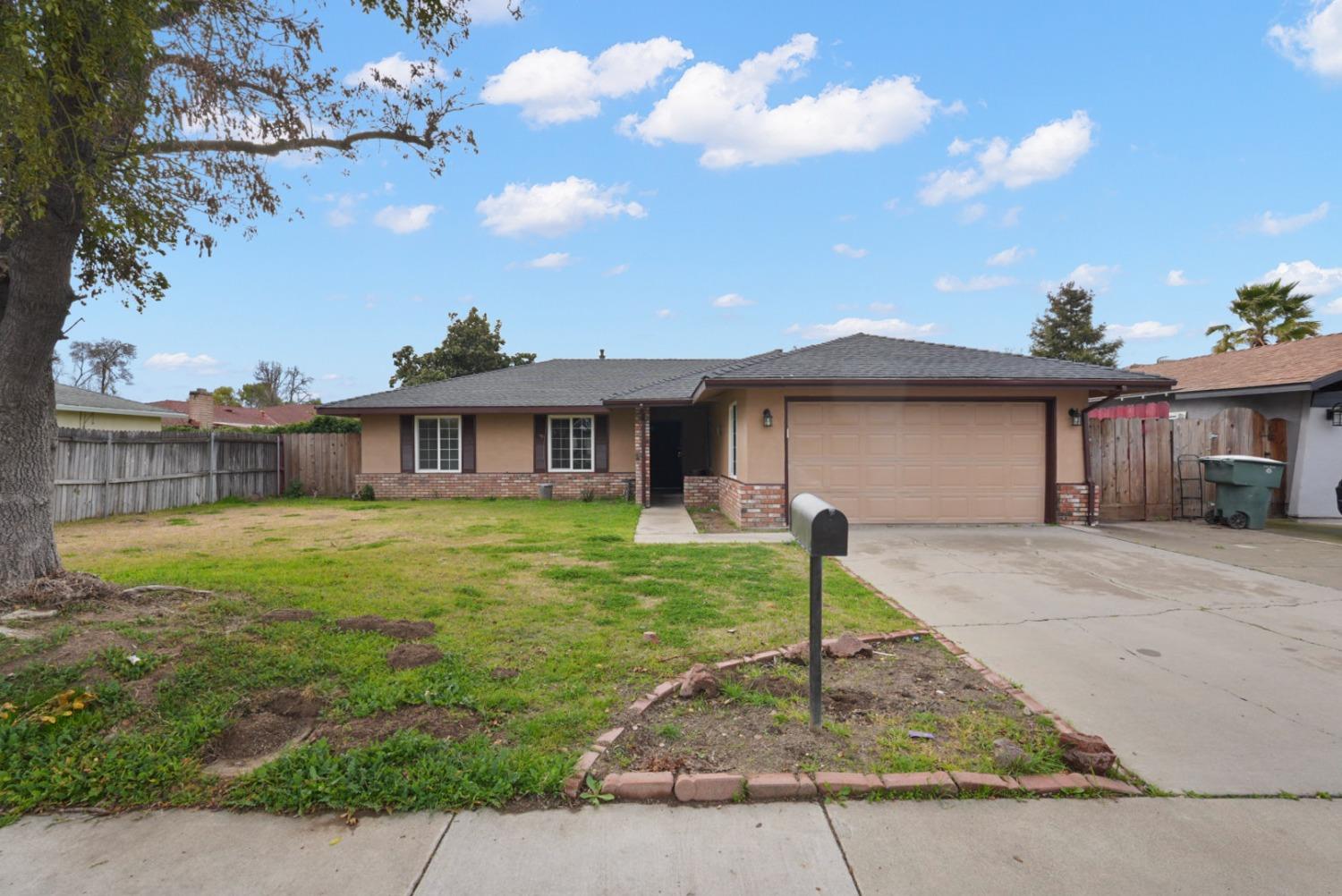 Detail Gallery Image 1 of 32 For 1604 Clevenger Dr, Modesto,  CA 95356 - 3 Beds | 2 Baths