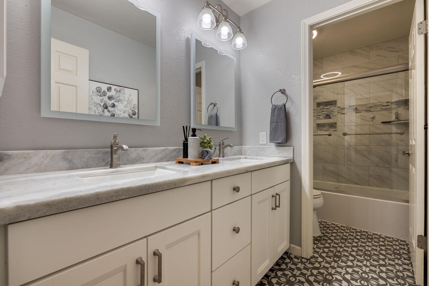 Detail Gallery Image 35 of 52 For 1945 Harvest Landing Ct, Tracy,  CA 95376 - 5 Beds | 3 Baths