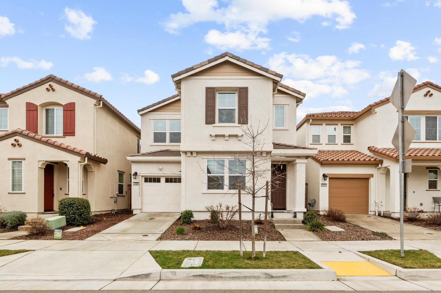 Detail Gallery Image 1 of 1 For 2469 Buzz Aldrin Way, Sacramento,  CA 95834 - 4 Beds | 3 Baths