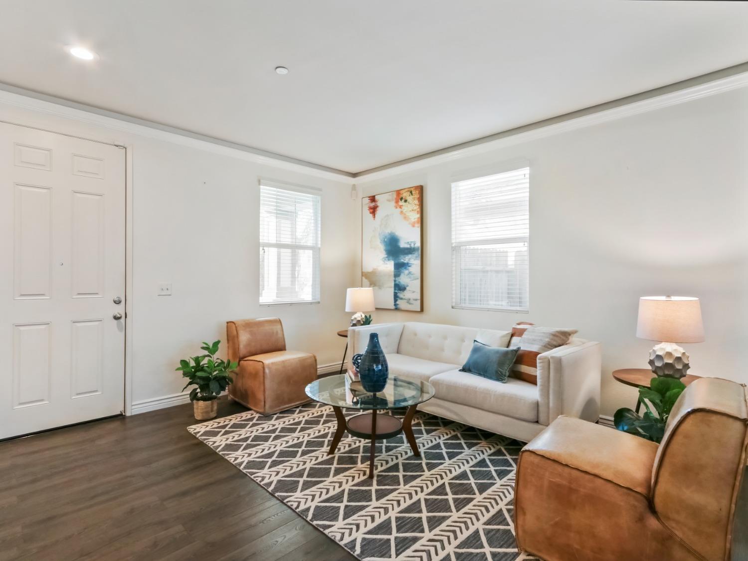 Hazelton Way, Sacramento, California image 6