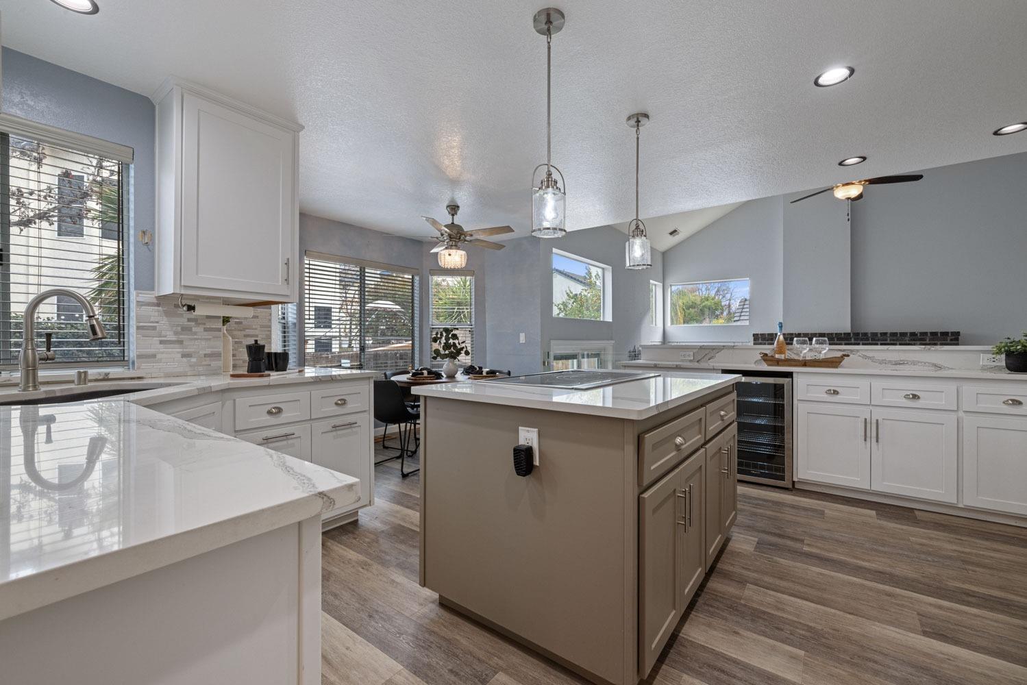 Detail Gallery Image 15 of 52 For 1945 Harvest Landing Ct, Tracy,  CA 95376 - 5 Beds | 3 Baths