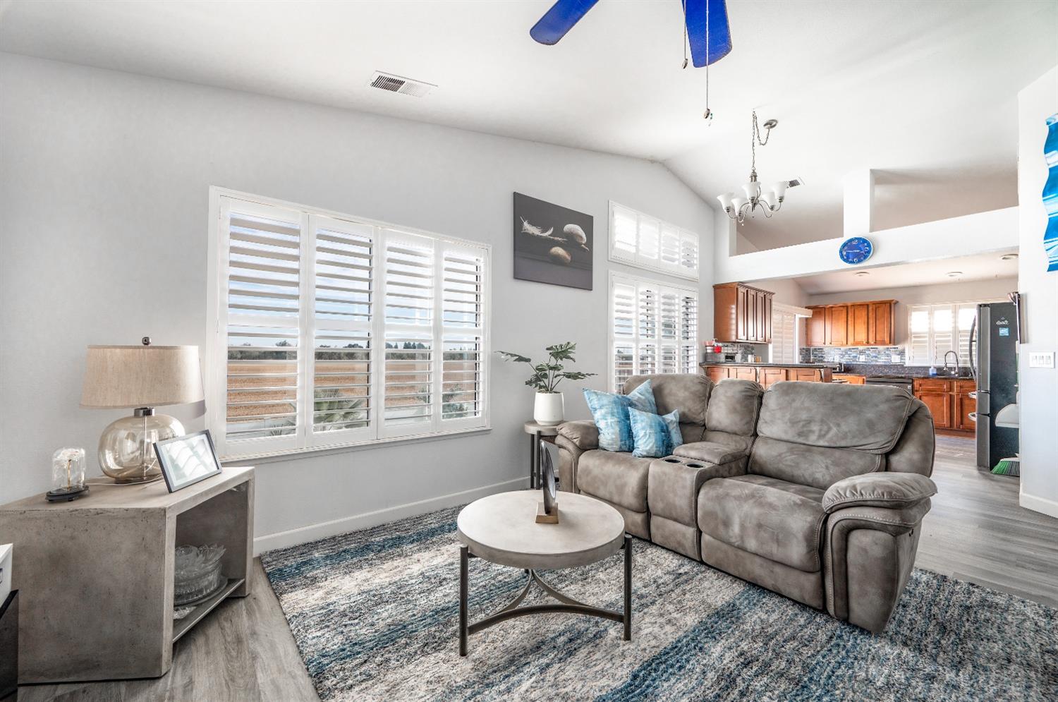 Detail Gallery Image 3 of 40 For 1178 Cherry Oak Ln, Manteca,  CA 95336 - 3 Beds | 2/1 Baths