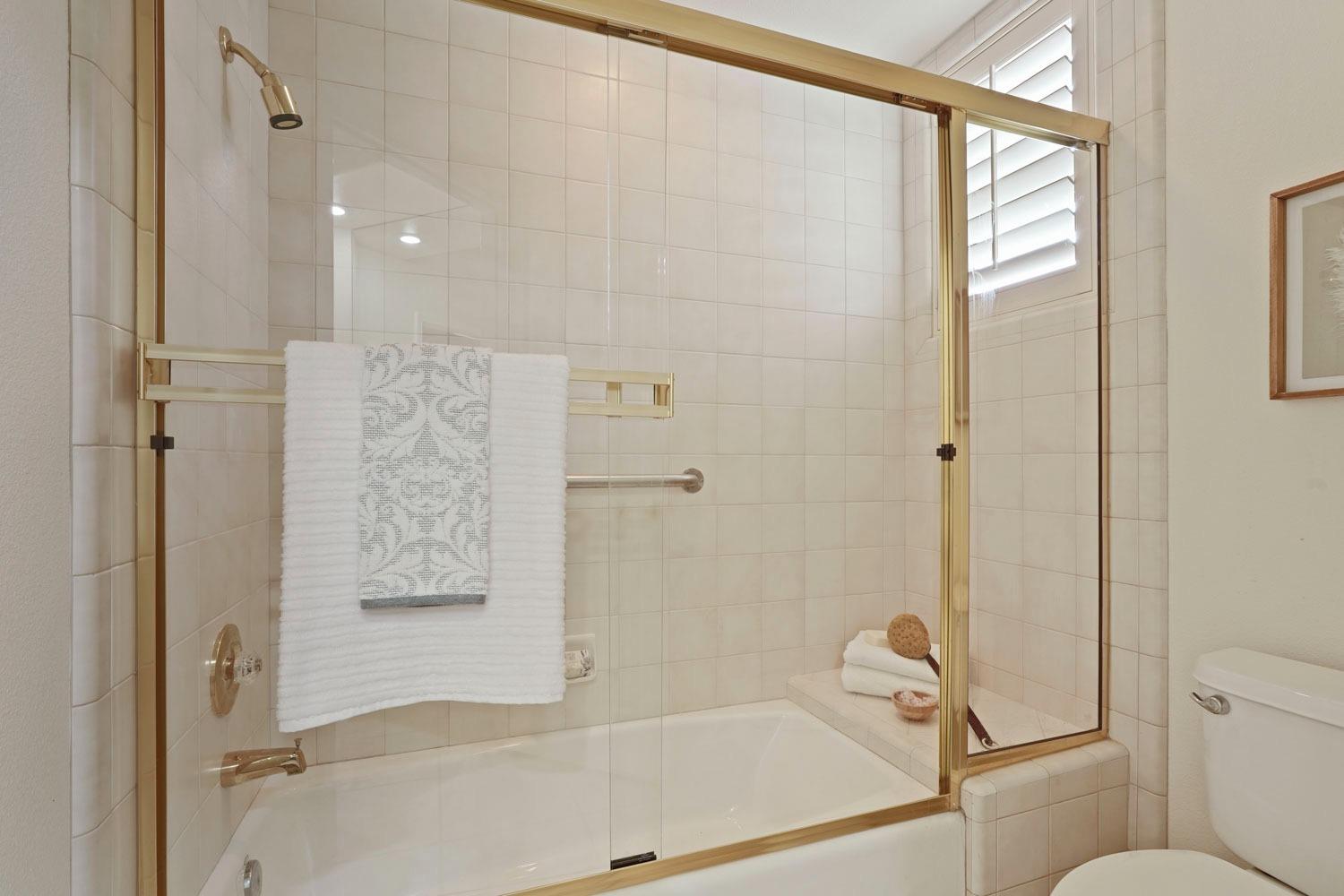 Detail Gallery Image 23 of 60 For 5062 Spanish Bay Cir, Stockton,  CA 95219 - 4 Beds | 2/1 Baths
