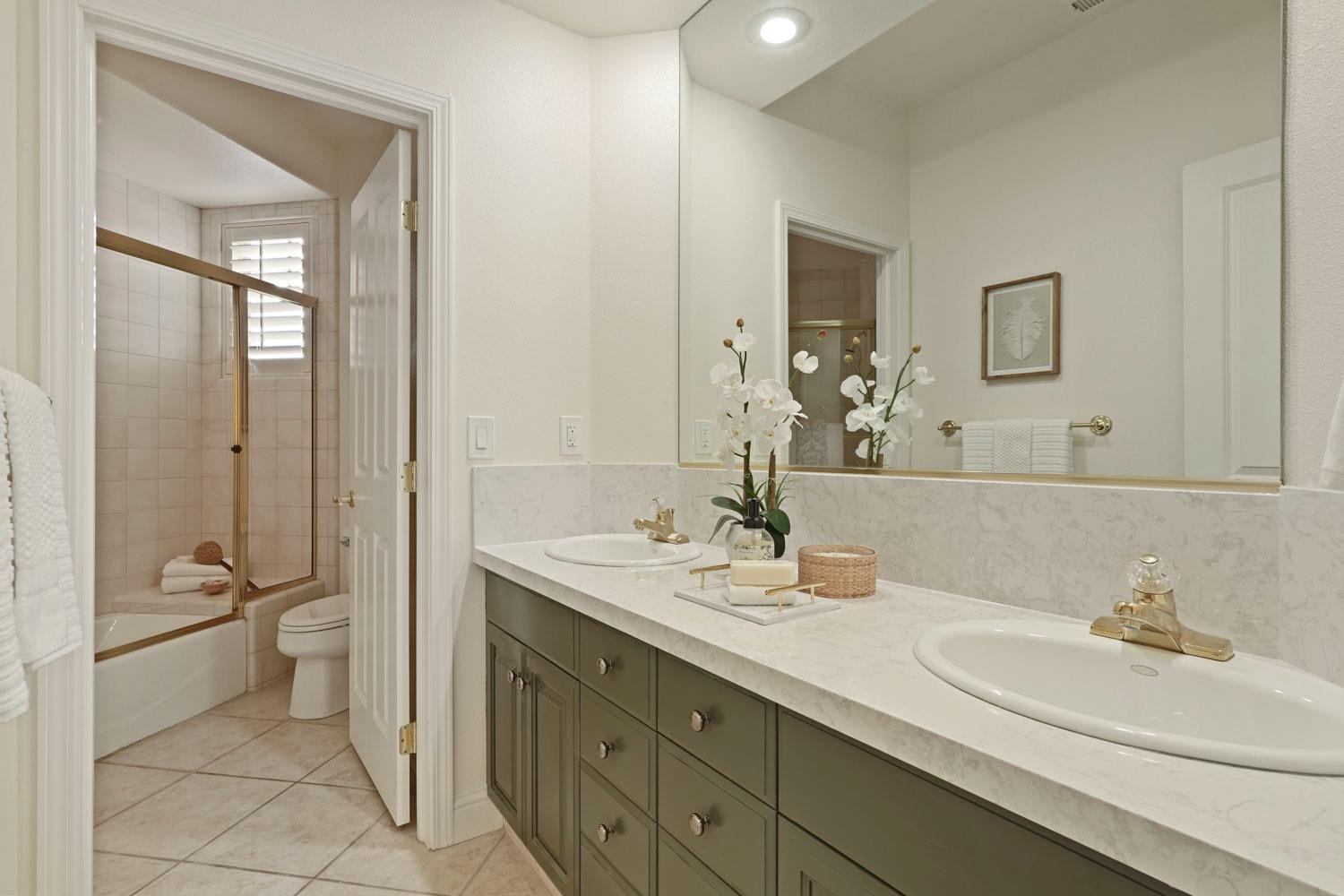 Detail Gallery Image 22 of 60 For 5062 Spanish Bay Cir, Stockton,  CA 95219 - 4 Beds | 2/1 Baths