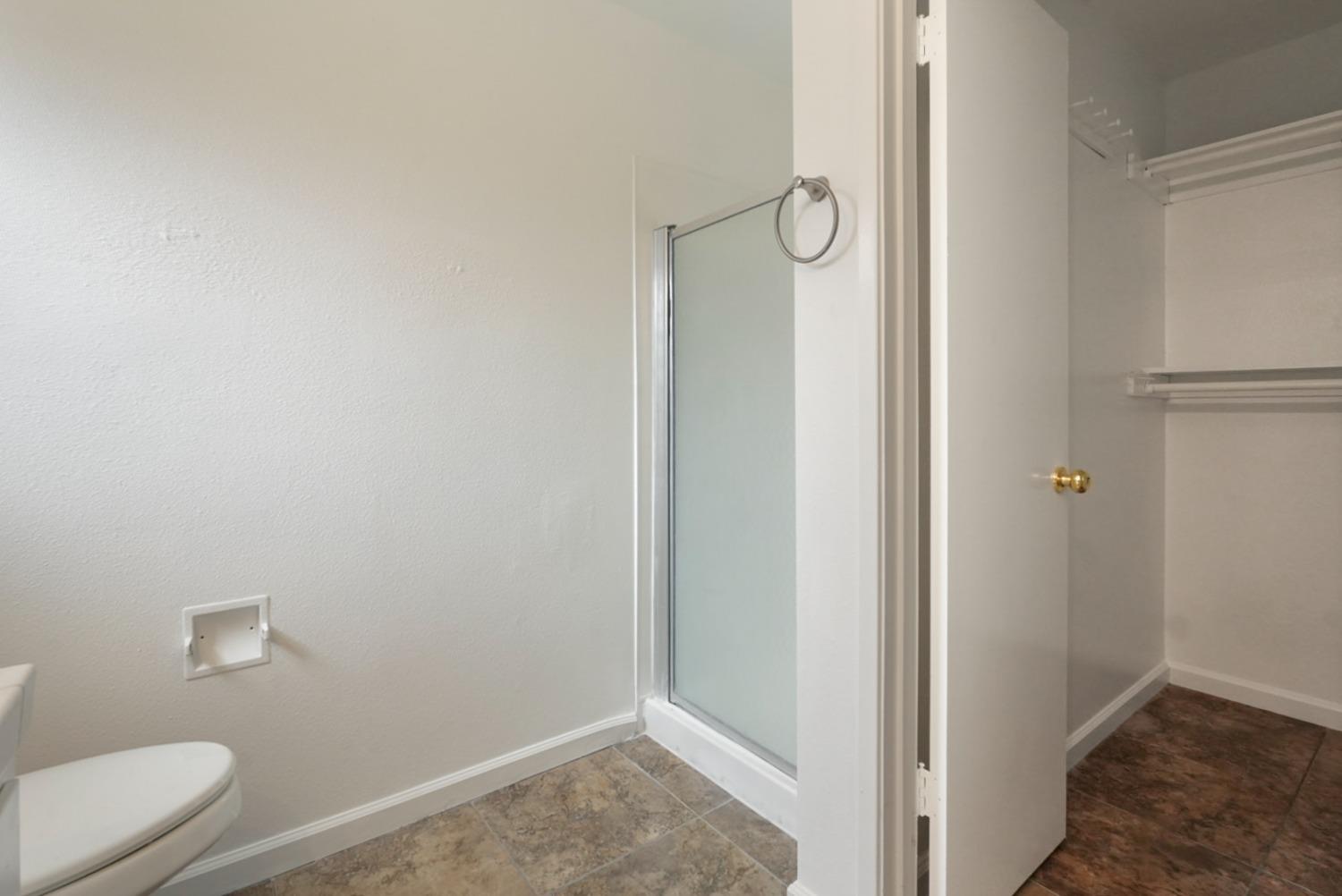 Detail Gallery Image 22 of 32 For 1604 Clevenger Dr, Modesto,  CA 95356 - 3 Beds | 2 Baths