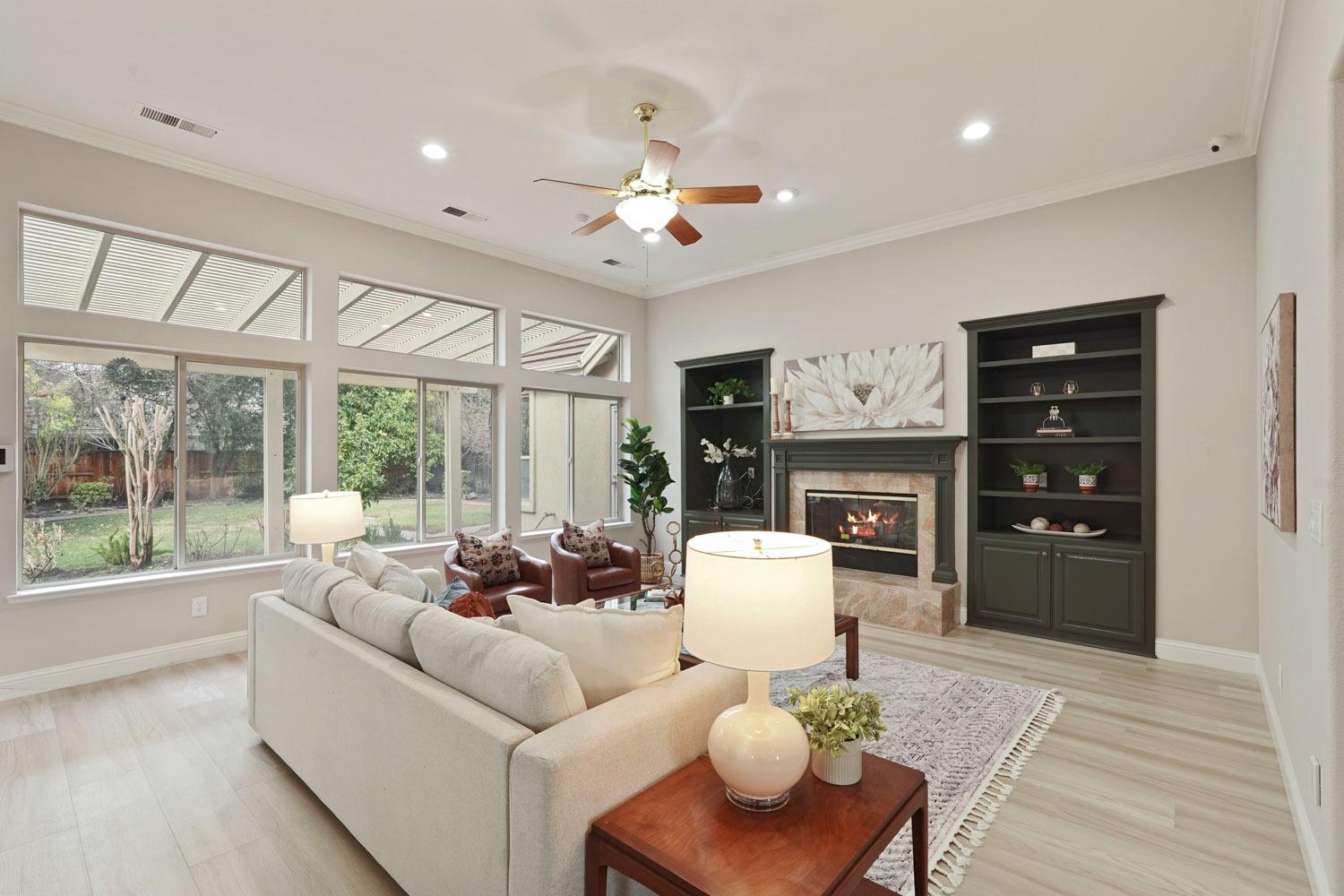 Detail Gallery Image 7 of 60 For 5062 Spanish Bay Cir, Stockton,  CA 95219 - 4 Beds | 2/1 Baths