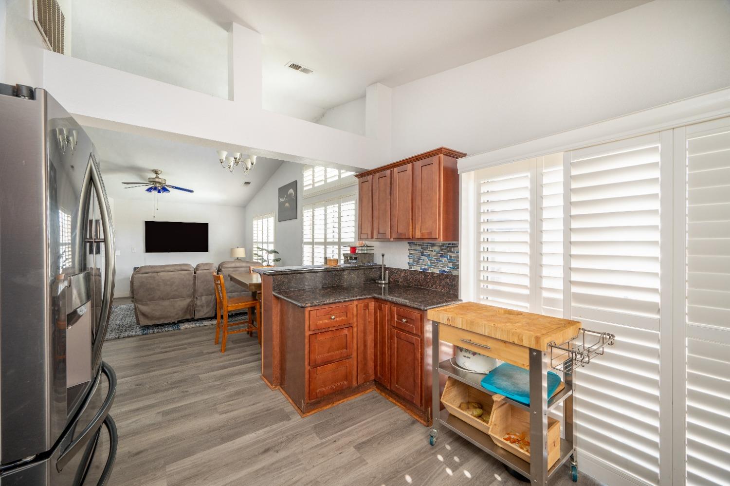 Detail Gallery Image 15 of 40 For 1178 Cherry Oak Ln, Manteca,  CA 95336 - 3 Beds | 2/1 Baths