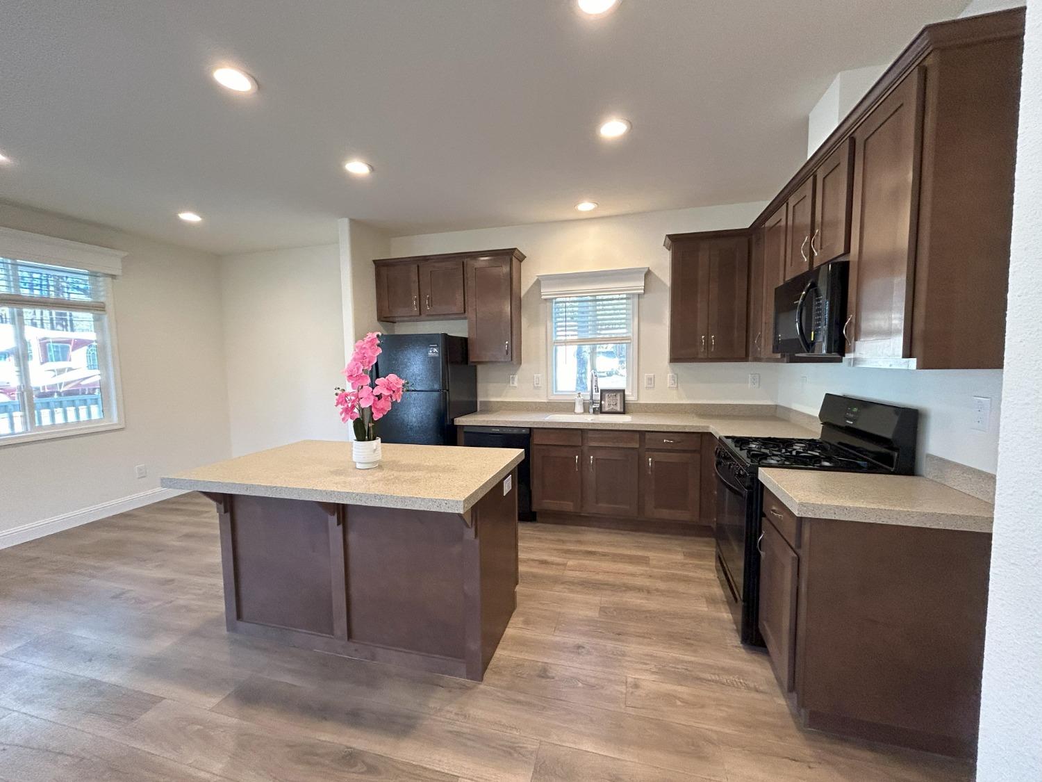 Detail Gallery Image 13 of 44 For 3740 Blackwood 61, South Lake Tahoe,  CA 96150 - 3 Beds | 2 Baths