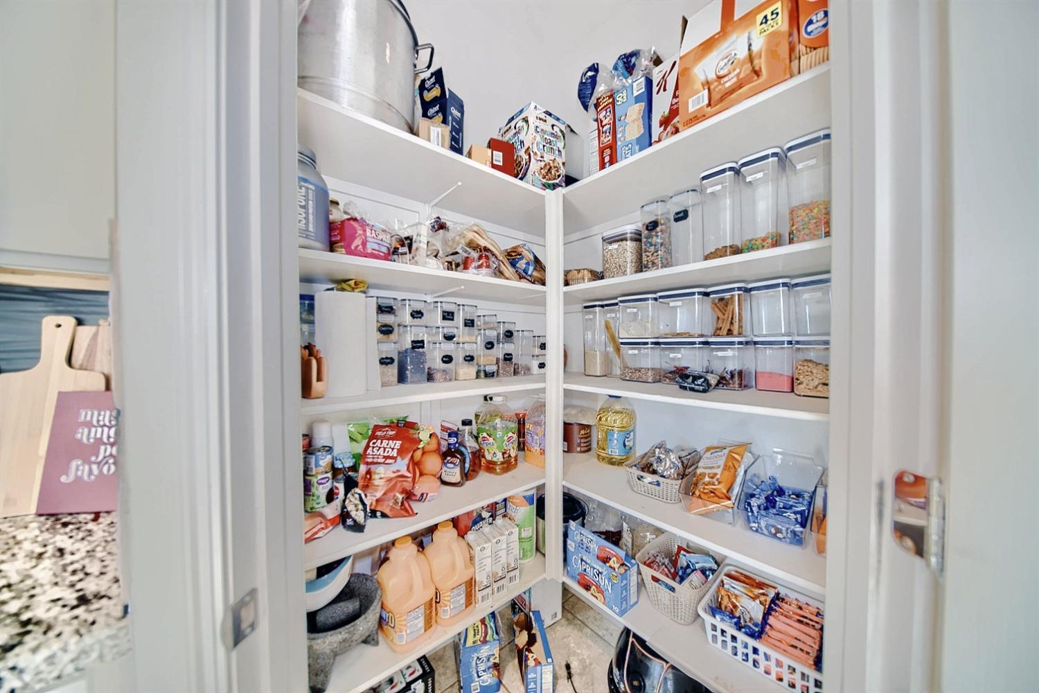 Detail Gallery Image 29 of 97 For 2045 Edwards St, Los Banos,  CA 93635 - 5 Beds | 3/1 Baths