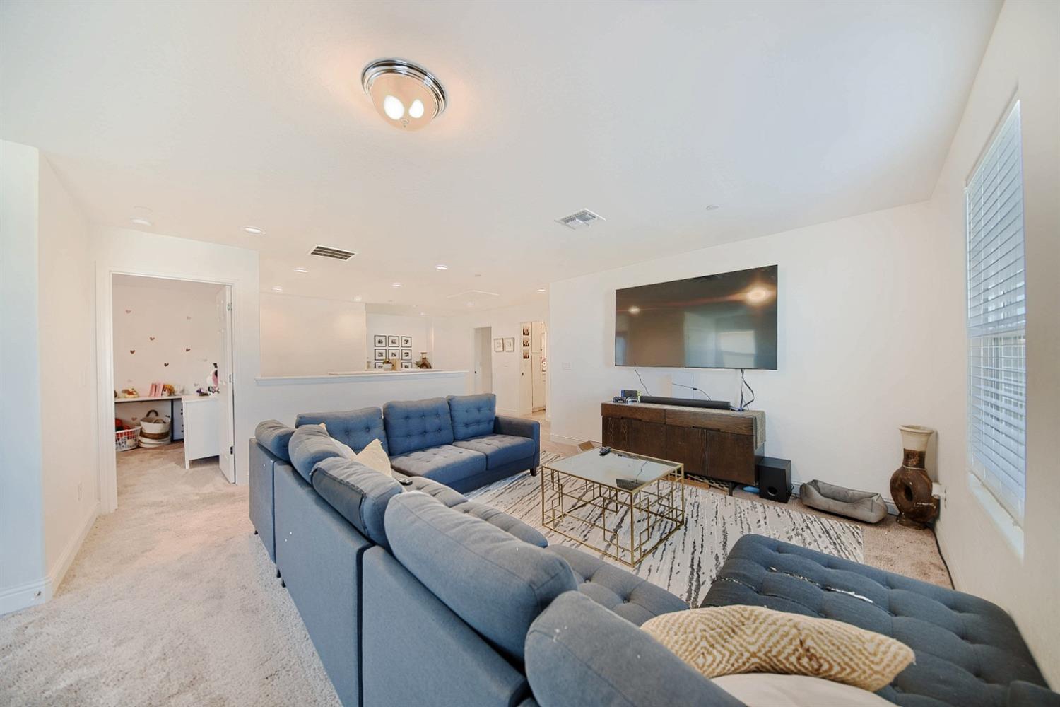 Detail Gallery Image 61 of 97 For 2045 Edwards St, Los Banos,  CA 93635 - 5 Beds | 3/1 Baths