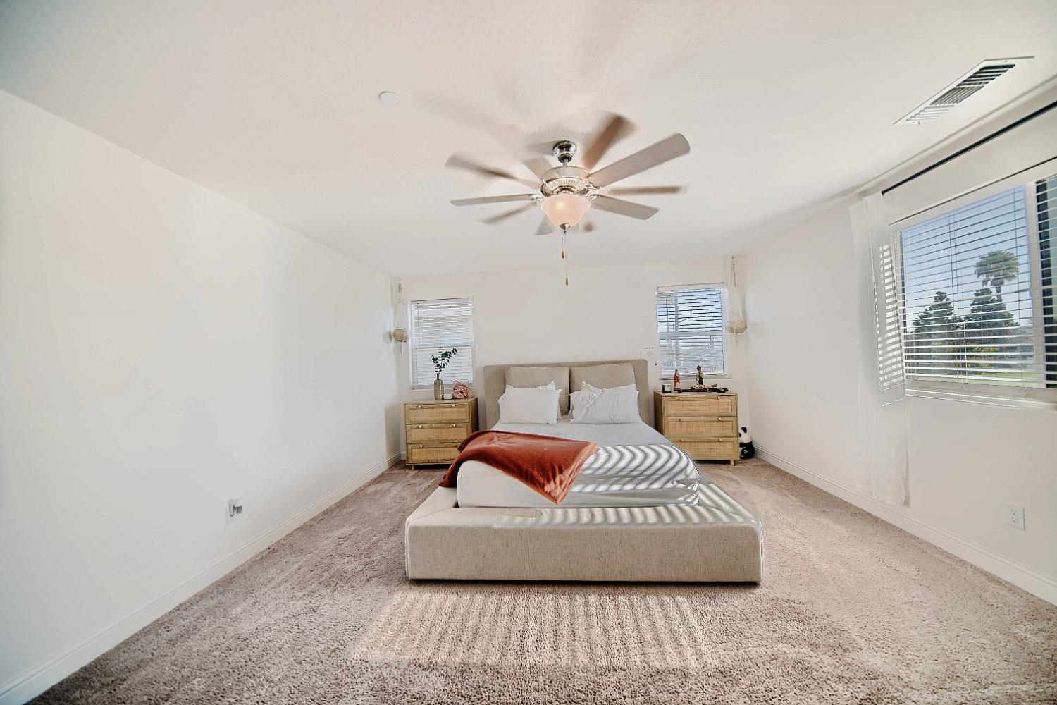Detail Gallery Image 77 of 97 For 2045 Edwards St, Los Banos,  CA 93635 - 5 Beds | 3/1 Baths
