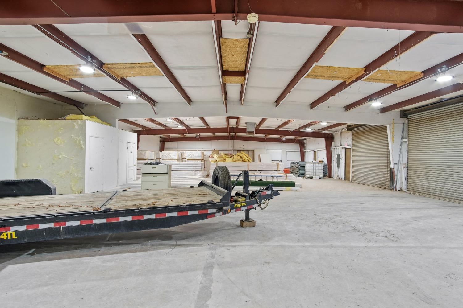 Detail Gallery Image 9 of 29 For 460 Airpark, Atwater,  CA 95301 - – Beds | – Baths