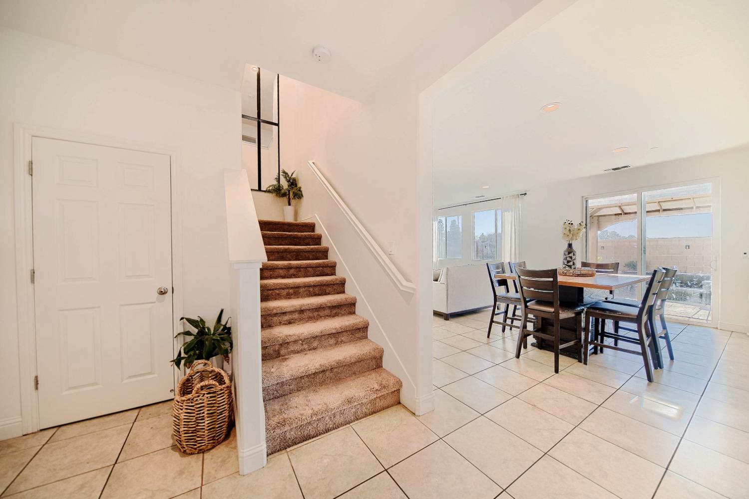 Detail Gallery Image 41 of 97 For 2045 Edwards St, Los Banos,  CA 93635 - 5 Beds | 3/1 Baths