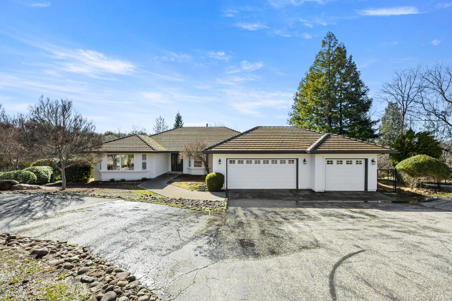 Foothill Oaks Drive, Auburn, California image 1