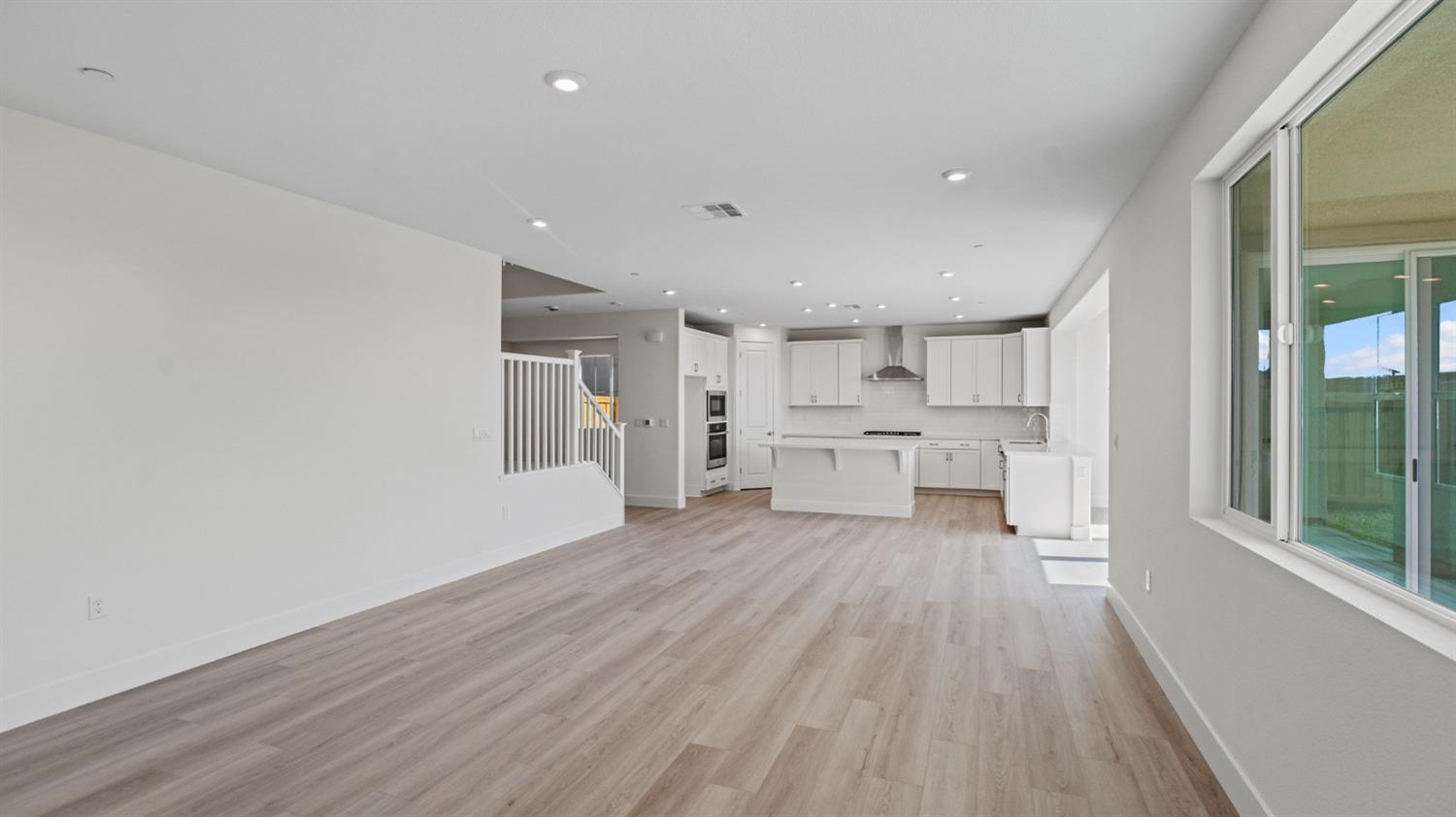Detail Gallery Image 15 of 54 For 2644 Wisteria Dr, Lodi,  CA 95242 - 5 Beds | 3 Baths