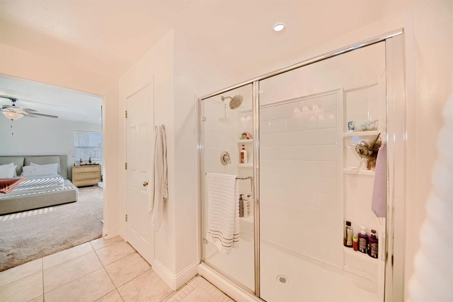 Detail Gallery Image 89 of 97 For 2045 Edwards St, Los Banos,  CA 93635 - 5 Beds | 3/1 Baths