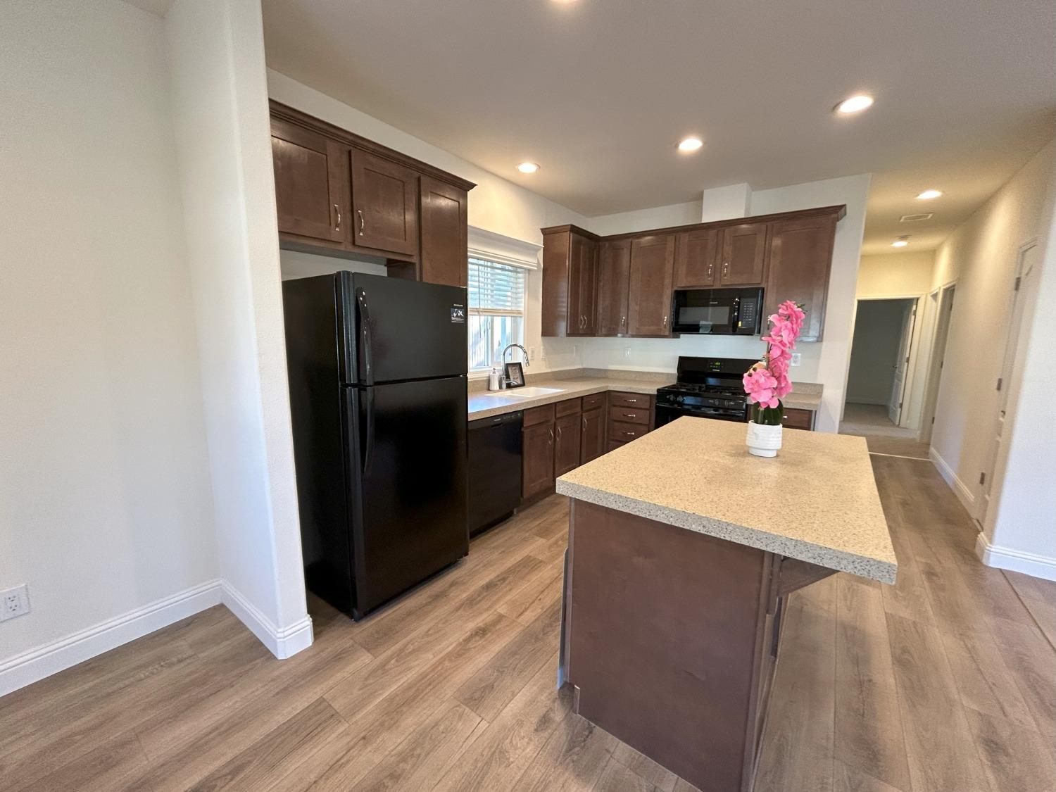Detail Gallery Image 15 of 44 For 3740 Blackwood 61, South Lake Tahoe,  CA 96150 - 3 Beds | 2 Baths