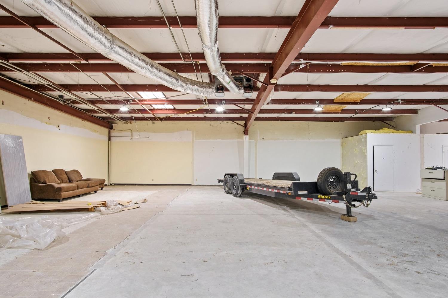Detail Gallery Image 14 of 29 For 460 Airpark, Atwater,  CA 95301 - – Beds | – Baths