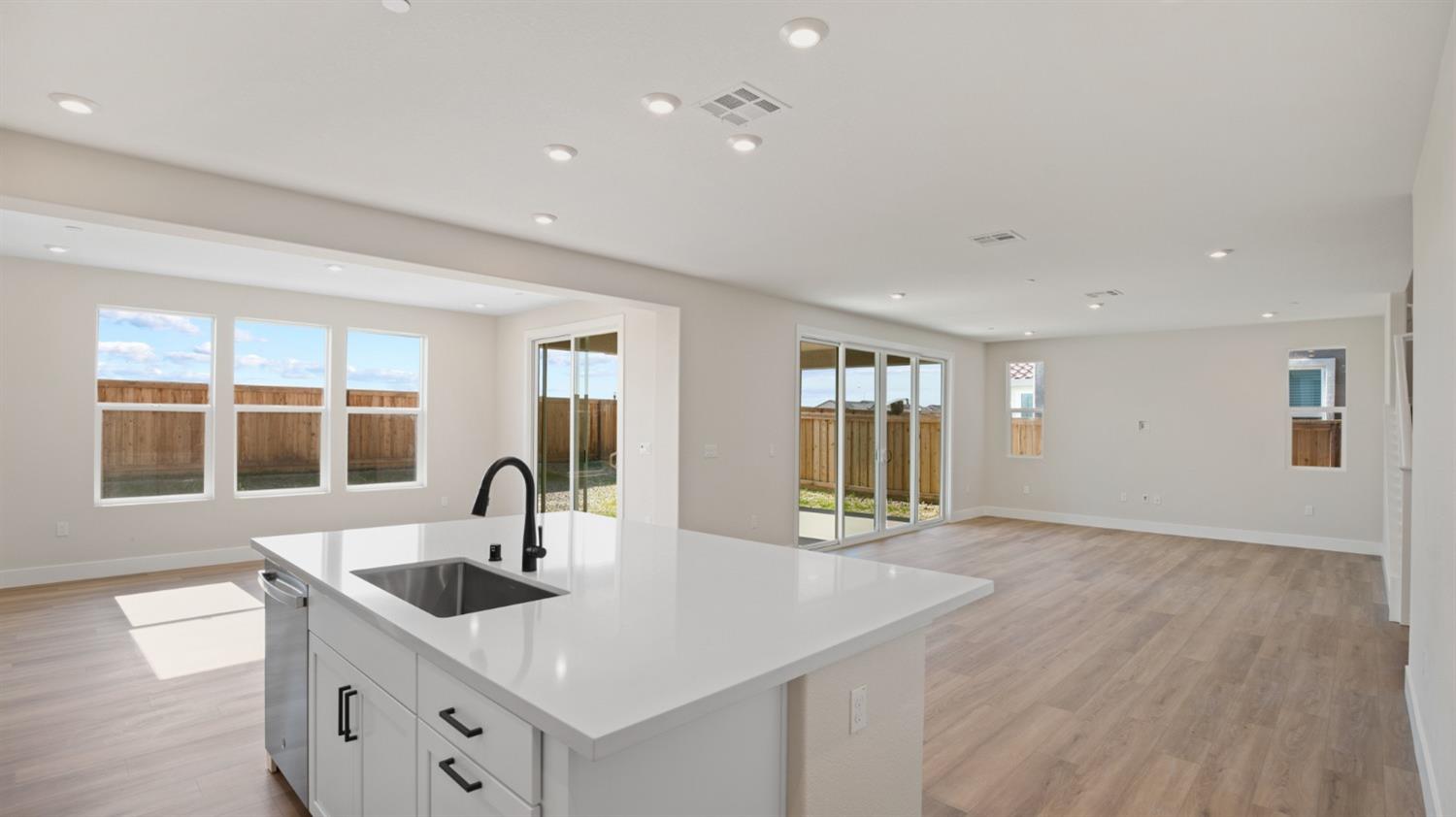 Detail Gallery Image 20 of 50 For 2650 Wisteria Dr, Lodi,  CA 95242 - 4 Beds | 3/1 Baths