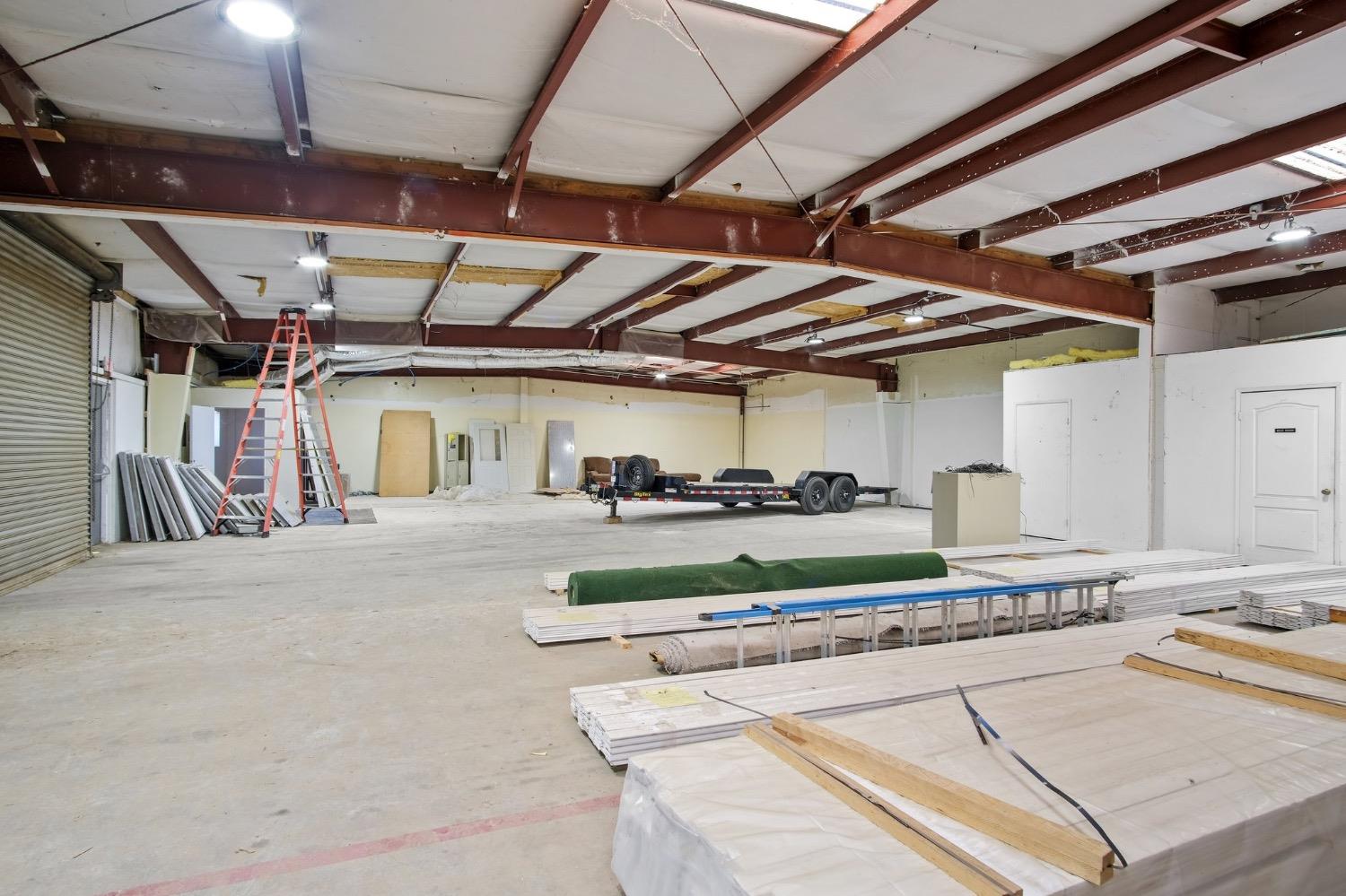 Detail Gallery Image 12 of 29 For 460 Airpark, Atwater,  CA 95301 - – Beds | – Baths