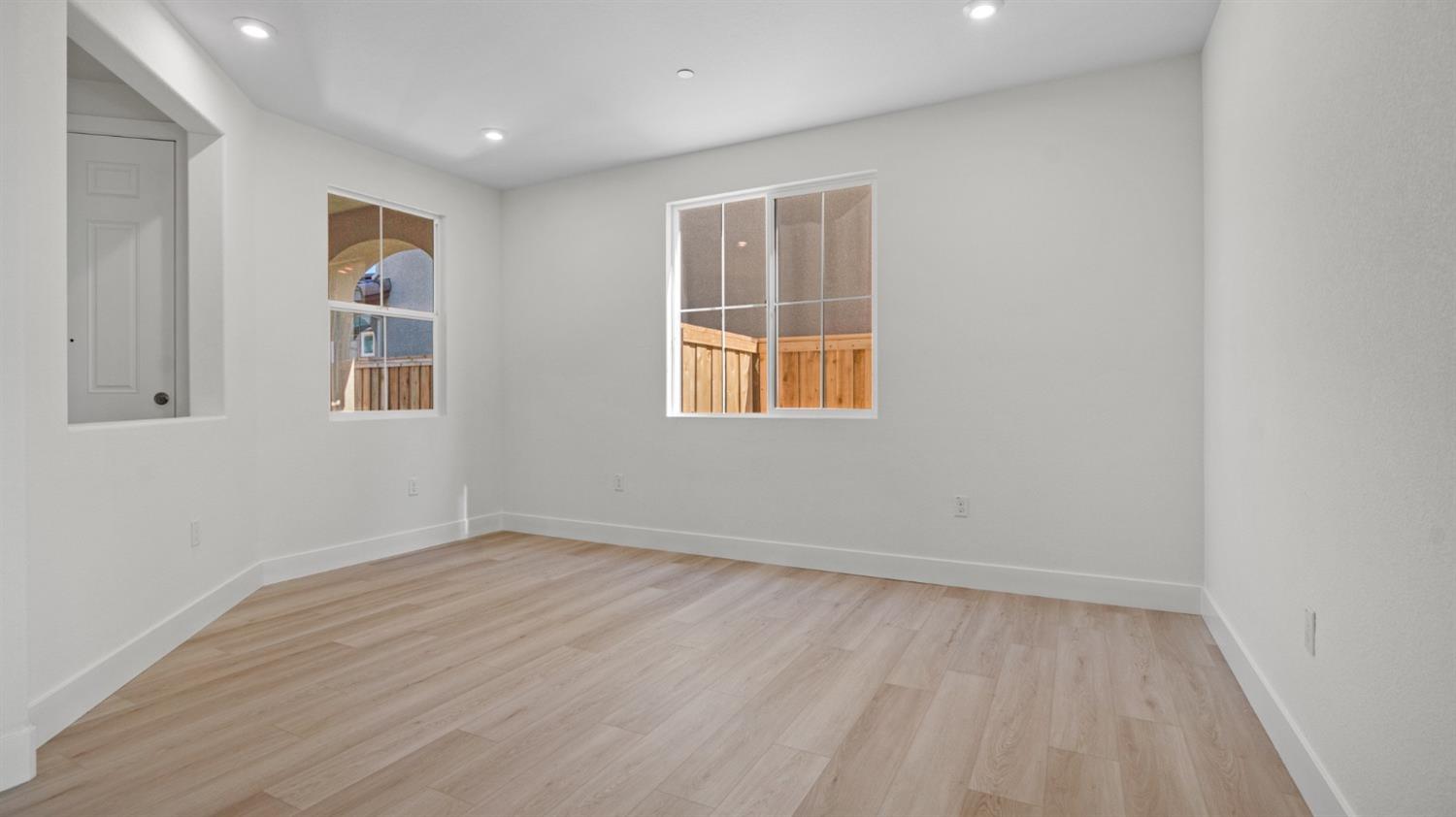 Detail Gallery Image 10 of 54 For 2644 Wisteria Dr, Lodi,  CA 95242 - 5 Beds | 3 Baths
