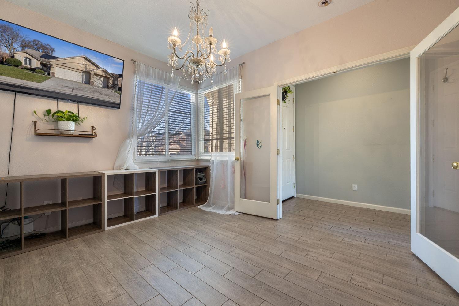 Detail Gallery Image 9 of 36 For 2189 Breiens Way, Stockton,  CA 95209 - 3 Beds | 2 Baths
